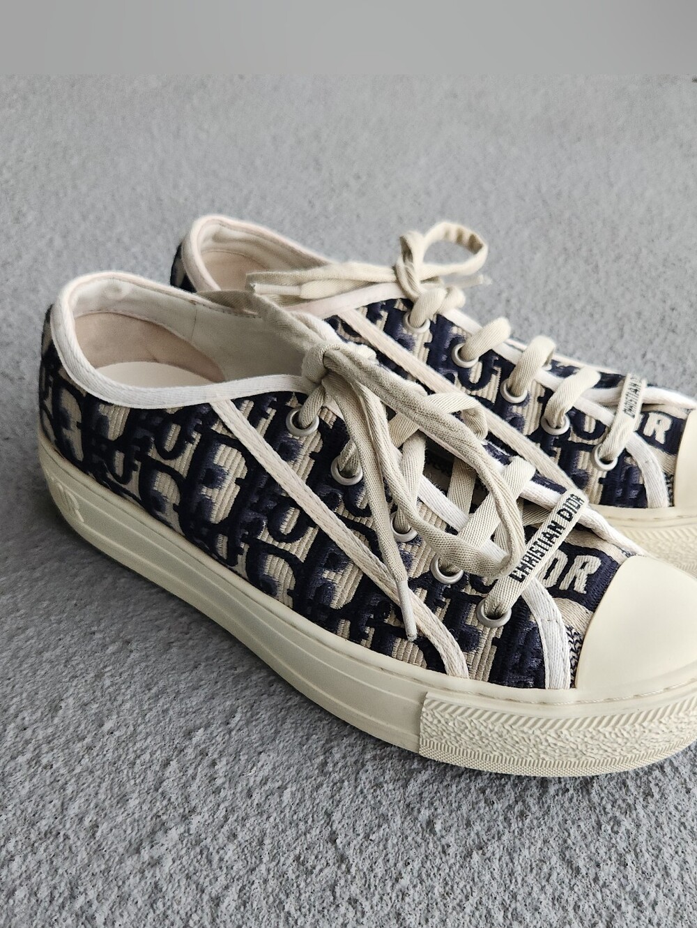 Christian Dior Canvas Oblique Walk'N'Dior Low Top Sneakers Size 37 EU/ 7 US/ 4UK